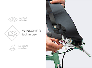 Durch die WINDSHIELD technology kann der vordere Teil der Jacke am Lenker befestigt werden, um die Beine vor Regen zu schützen.